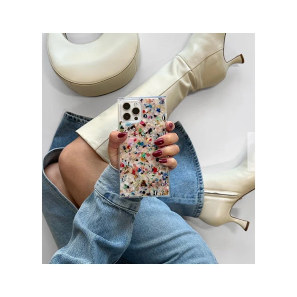 Like New! Flaunt phone case 13 pro